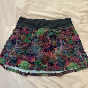 Lululemon Athletic Skirt size 4!